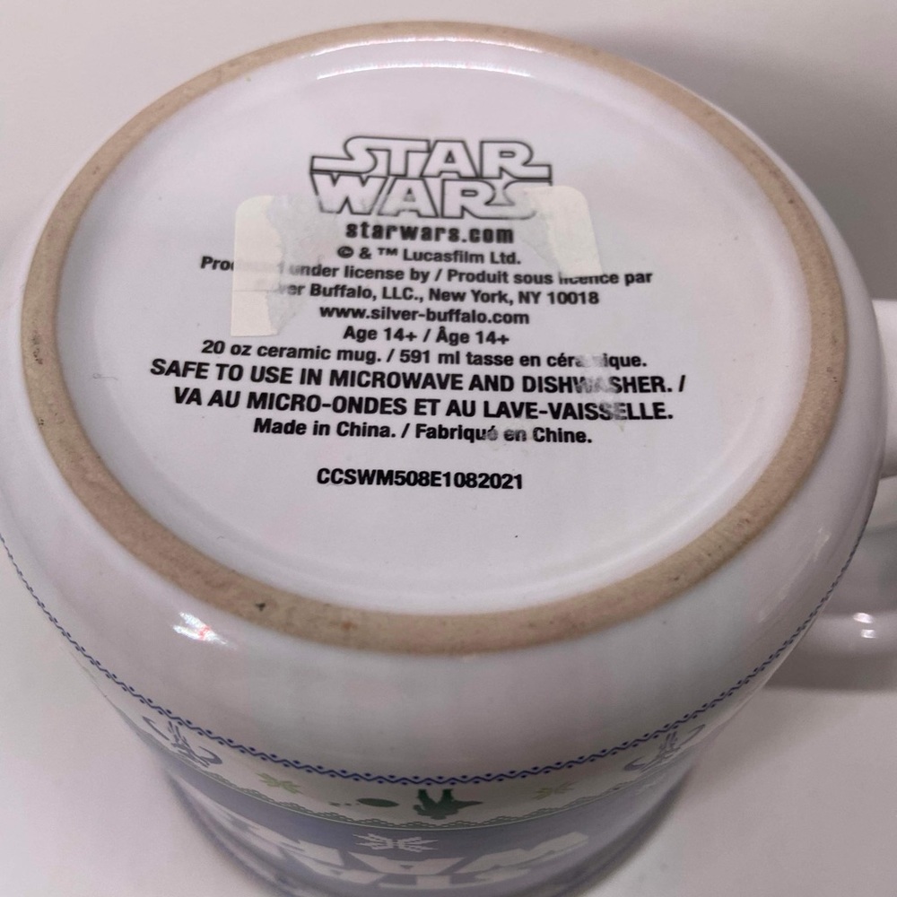 Star Wars Christmas Mug - Picture 4 of 4